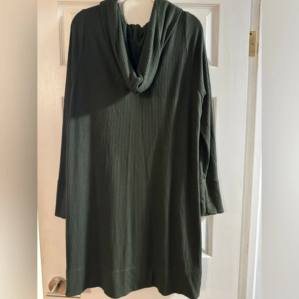 Athleta Forest Green Ribbed Hooded duster - Picture 3 of 3